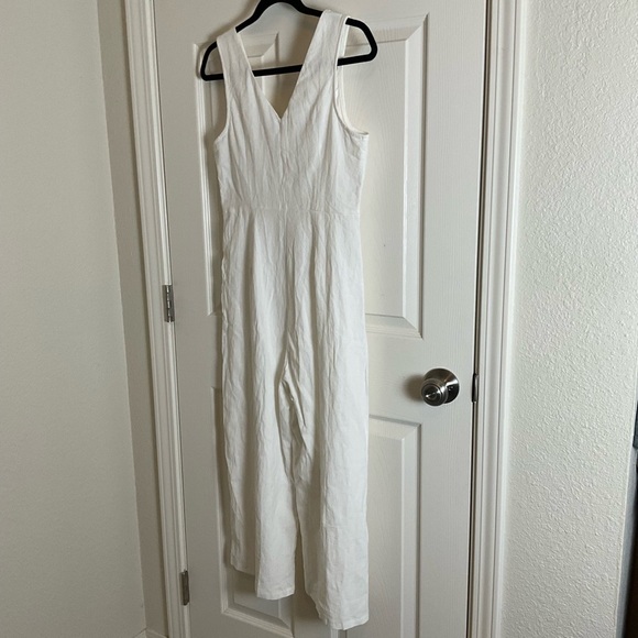 Nasty Gal White Button-Front Woman’s Jumpsuit size 6 - Picture 9 of 10